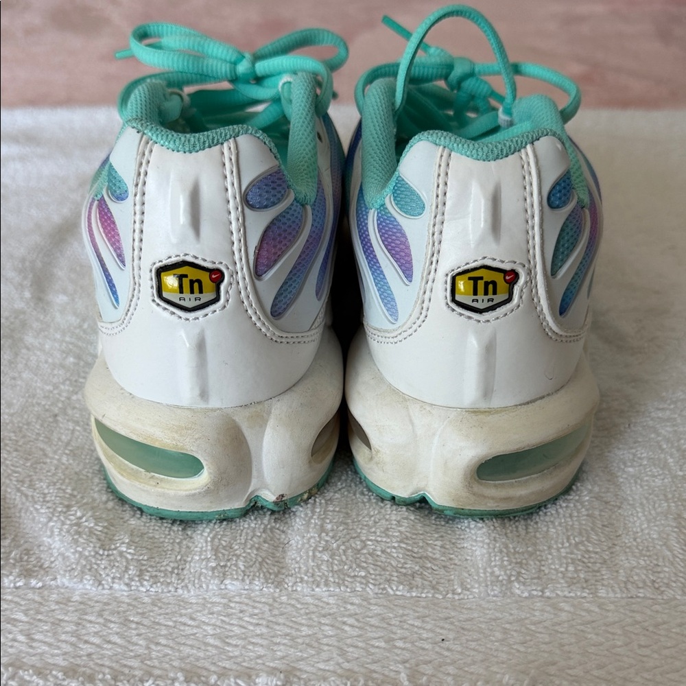 Nike Air Max Plus - Picture 5 of 6